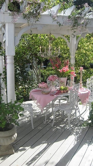 Bright Spring Terrace And Patio Decor Ideas