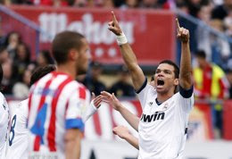 Pepe celebra la victoria en el derbi