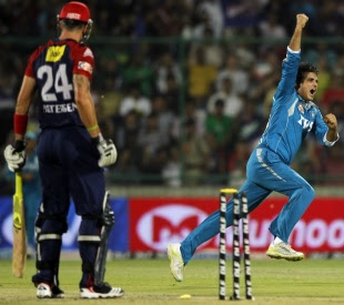 An all-round performance by Sourav Ganguly helped Pune Warriors to a 20-run win over Delhi Daredevils in Delhi