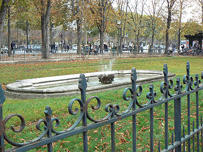 près du grand palais.jpg