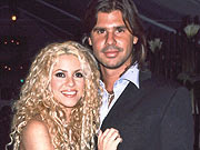 http://img2.timeinc.net/people/i/2006/celebdatabase/shakira/shakira8_180_135.jpg