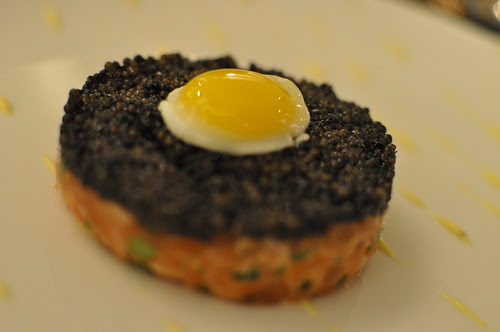 salmon tartare & caviar Petrossian