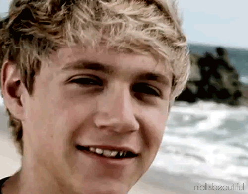 Niall Horan Teeth
