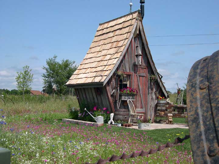 Unique Sheds | Trying to Balance the Madness