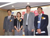 藥妝店「照護」熟齡女　遠離更年期擾人症狀