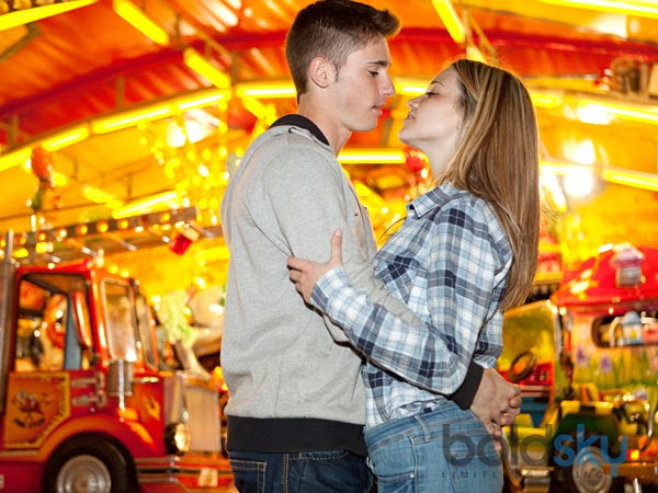 Kiss Day: Reasons To Kiss Your Girl 