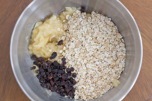 Banaani-kaerahelbeküpsised / 3-ingredient cookie (bananas, oats, currant raisins)