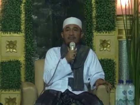 kh uci turtusi cilongok pasar kemis ziarah wali