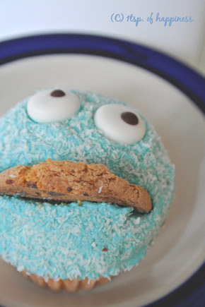 クッキーモンスターのカップケーキ 一匙のしあわせ