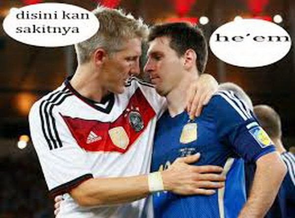 Meme Sakitnya Tuh Disini Kini Ada Theme Song Nya