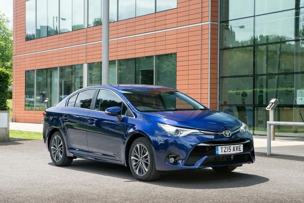 レポート Say Goodbye トヨタ アベンシス 英国販売終了 後継モデルは新型 カムリ に World Automobile 2 0
