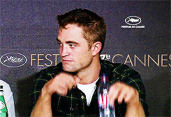  photo tumblr_n6fwfg6YXv1s0aqxio1_r1_250_zps758c1ae0.gif
