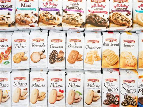 Baked with an abundance of rich, dark chocolate chunks, these delicious originals satisfy your most decadent cookie cravings. We Try the New Pepperidge Farm Boston Cream Pie Milano