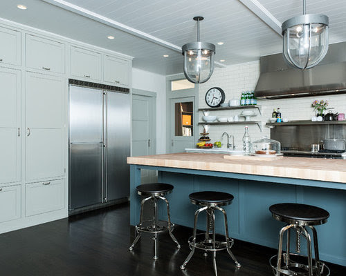 Farrow and Ball Hardwick White on this Modern Country kitchen 