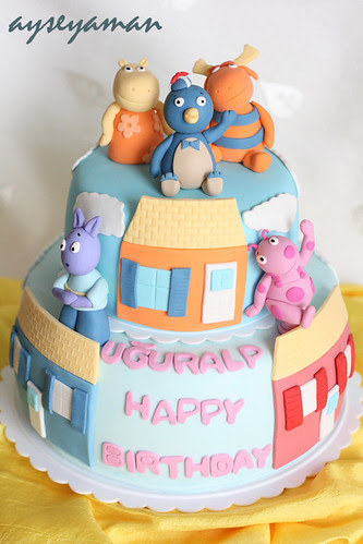 Backyardigans Cake