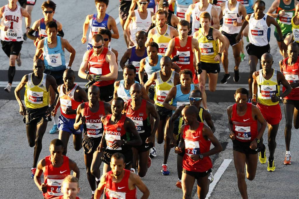 Elite runners begin the Bank of America Chicago Marathon.