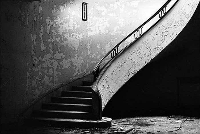 Urban Decay Photography (50 pics)