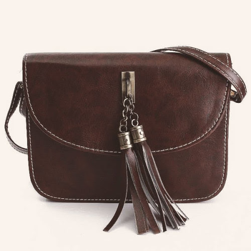 CROSSBODY TASSEL DETAIL PURSE0 0 1  |  0 0 2 0 0 3  |  0 0 4 0 0...