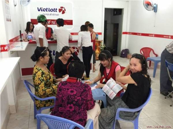 Chi phí đầu tư cho máy móc, cơ sở vật chất và nhân viên vận hành đại lý ngót nghét 100 triệu đồng
