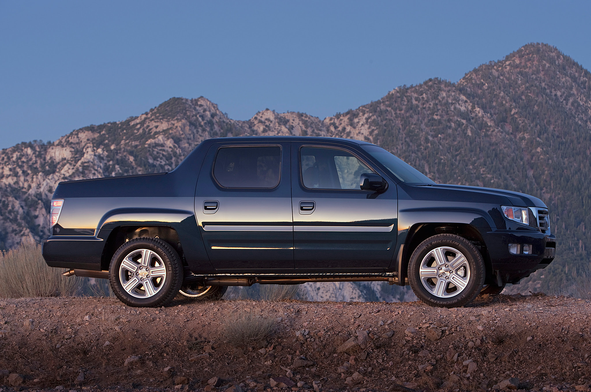 2014 Honda Ridgeline Reviews and Rating | Motor Trend