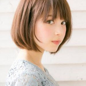 ボブ ストレート 前髪なし 30代 Ilalmis Tokhi