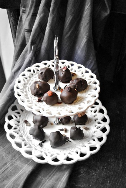 Chocolate Truffles with Tea