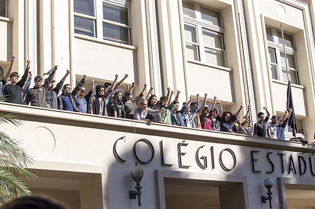 Estudantes na ocupação do Colégio Estadual do Paraná, em Curitiba