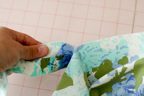 Tutorial: How to Cut Up a Vintage Sheet - In Color Order