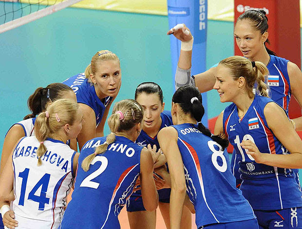 Russia comemora vitória sobre a China no vôlei (Foto: Divulgação / FIVB)