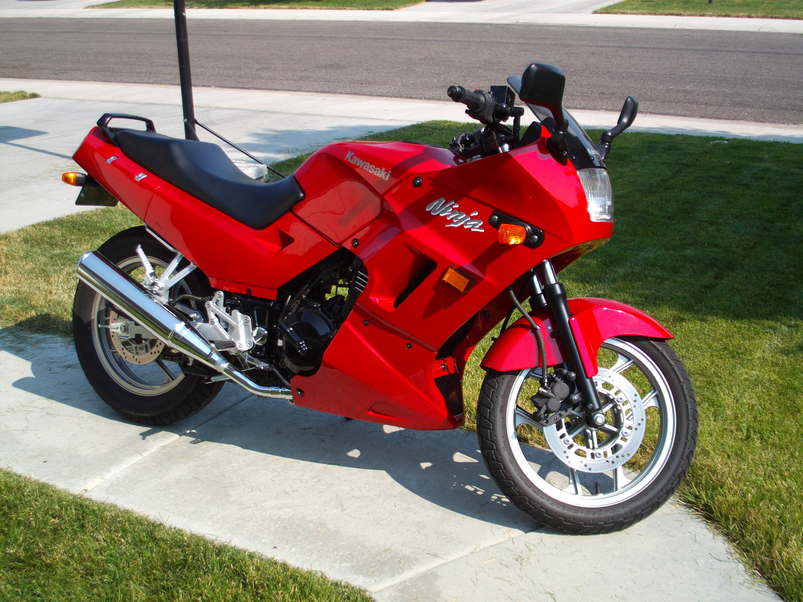 2007 Kawasaki Ninja 250R - Moto.ZombDrive.COM