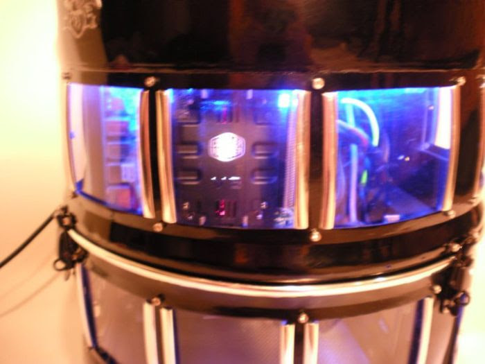 Beer Keg PC Mod (43 pics)