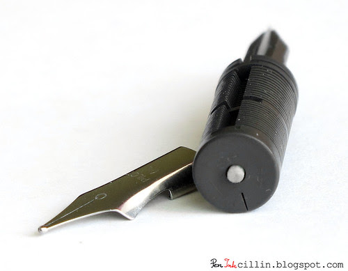 Pilot Varsity nib and feed