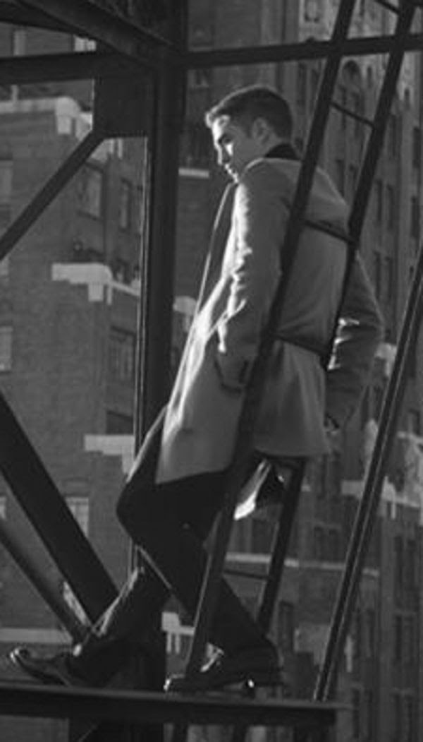  photo RobDior-zoom.jpg