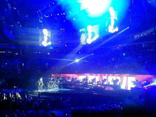 BonJovi_cellpic_3111b