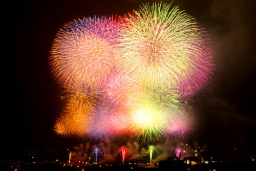 八戸花火大会 八戸市の情報サイト えんぶりスタイル