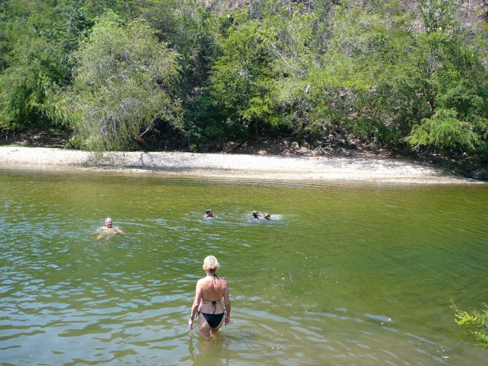 Manialtepec river