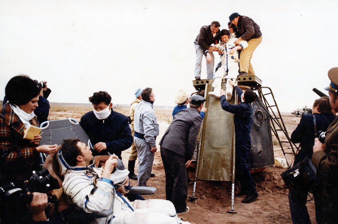 Oct11-1980-Soyuz37landing
