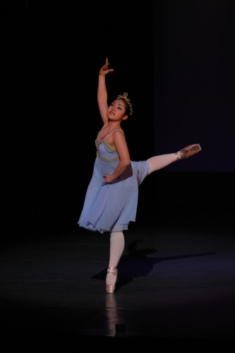 バリエーション 海賊 バレエレンタル衣装 バレエ発表会レンタル衣装 モダンバレエ衣裳レンタル やよいクラシックバレエ教室 レンタル衣裳部門