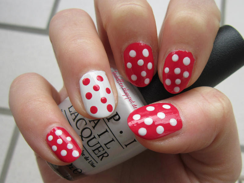 weiße polka dots