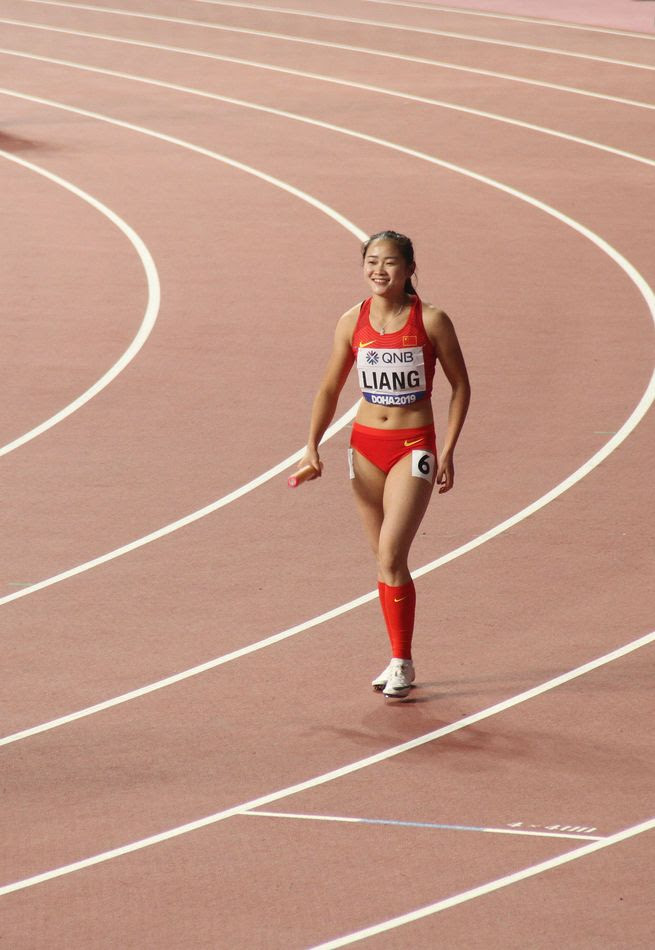 世界陸上ドーハ 中国代表男女ともに4 100mリレー決勝へ 中国国際放送局