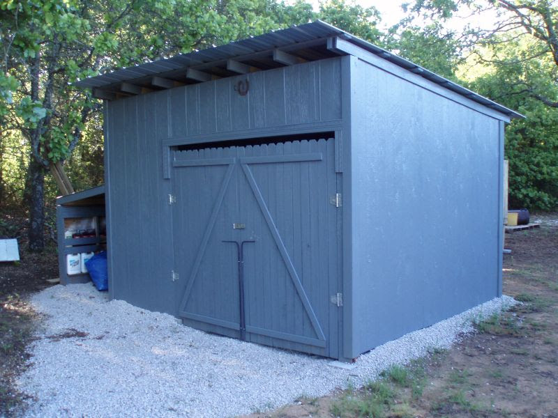 DIY Wood Pallet Shed