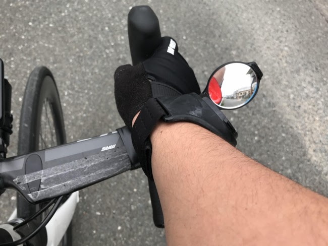 ミラーで後方確認 私が普段で使っている ロードバイクのビジュアルを損ねないミラー を導入するまでの物語 福岡で自転車をお探しならy S Road福岡天神店