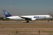 One World Alliance: <br>  Boeing 767-316 CC-CXJ