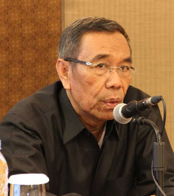 Ambon, Malukupost.com - Sekretaris Jenderal (Sekjen) Kementerian Agama Prof. H. Nur Syam mengatakan pembangunan bandara embarkasi haji di Maluku masih belum bisa direalisasikan dalam waktu dekat, karena masih menunggu proses pengurusan beberapa persyaratan, seperti sarana-prasarana, administrasi dan rekomendasi dari beberapa kementerian terkait. "Belum bisa kami pastikan kapan bisa direalisasikan karena sedang dalam proses untuk mengurus semuanya itu, mudah-mudahan segera kalau persyaratan sudah bisa dipenuhi," katanya di Ambon, Selasa (22/11).