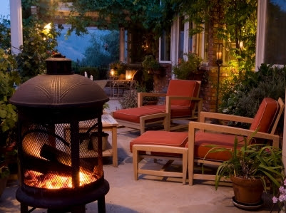 Decorate Your Deck For Outdoor Entertaining