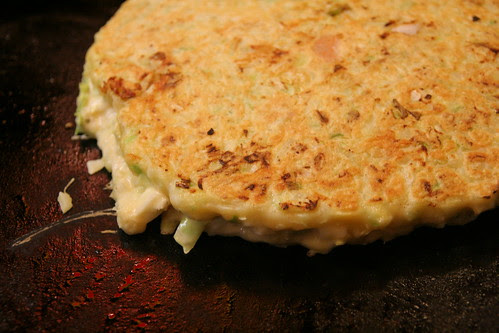okonomiyaki flip