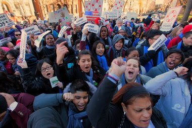 N.J. protesters rally in Trenton to support school vouchers