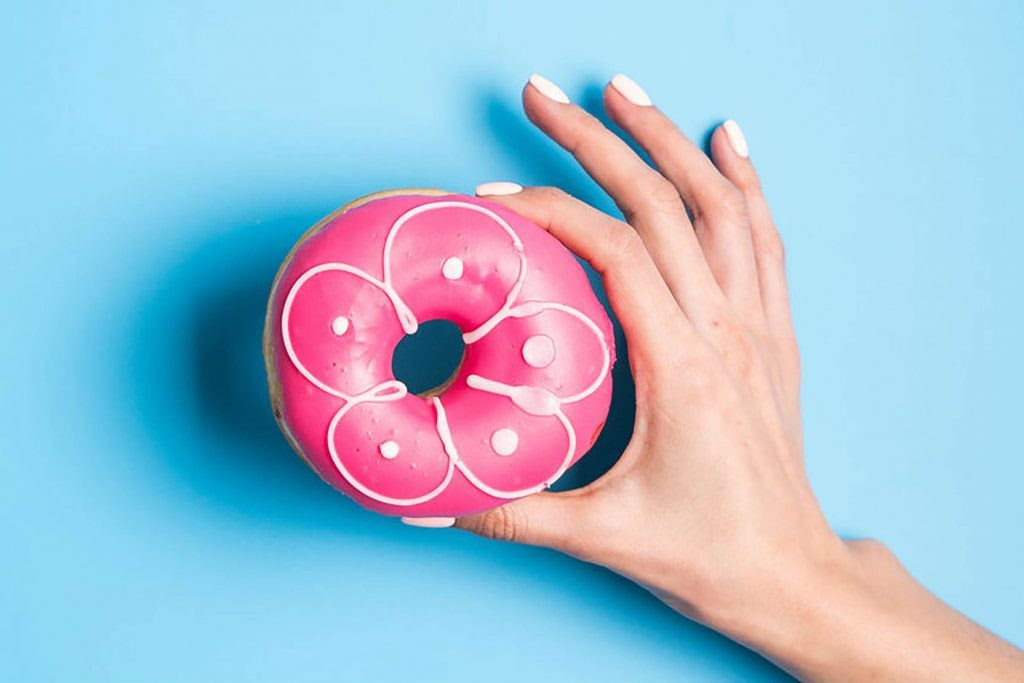 01-Are-Cheat-Meals-Good-Or-Bad-For-Weight-Loss--shutterstock