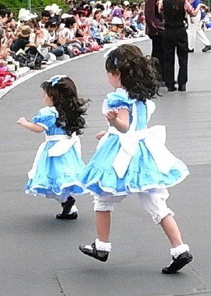 アリスたちも走る ディズニー ハロウィーン 西本淑子のボイスブログ