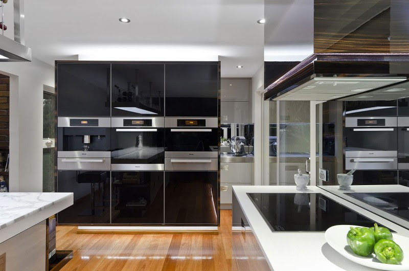 A Contemporary  Kitchen  in Australia  by Darren James